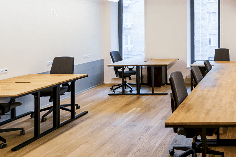 -50% on booking a meeting room for non-residents